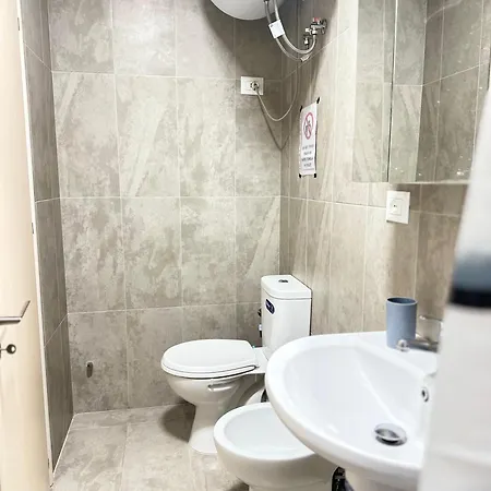 Apartment Pazari I Ri: Cozy Tirana