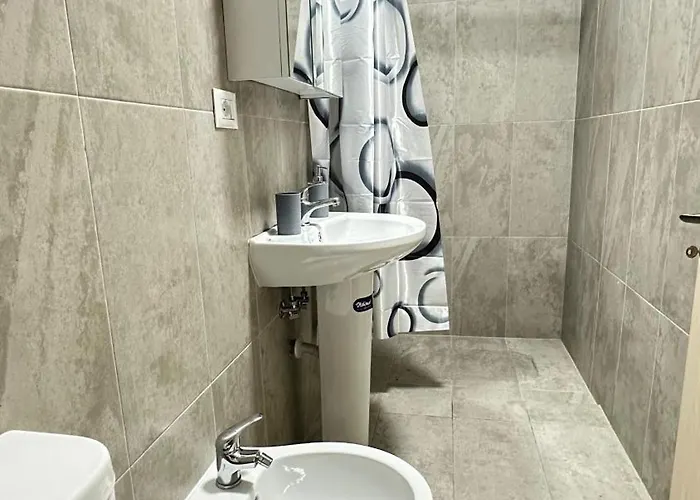 Pazari I Ri: Cozy Διαμέρισμα *